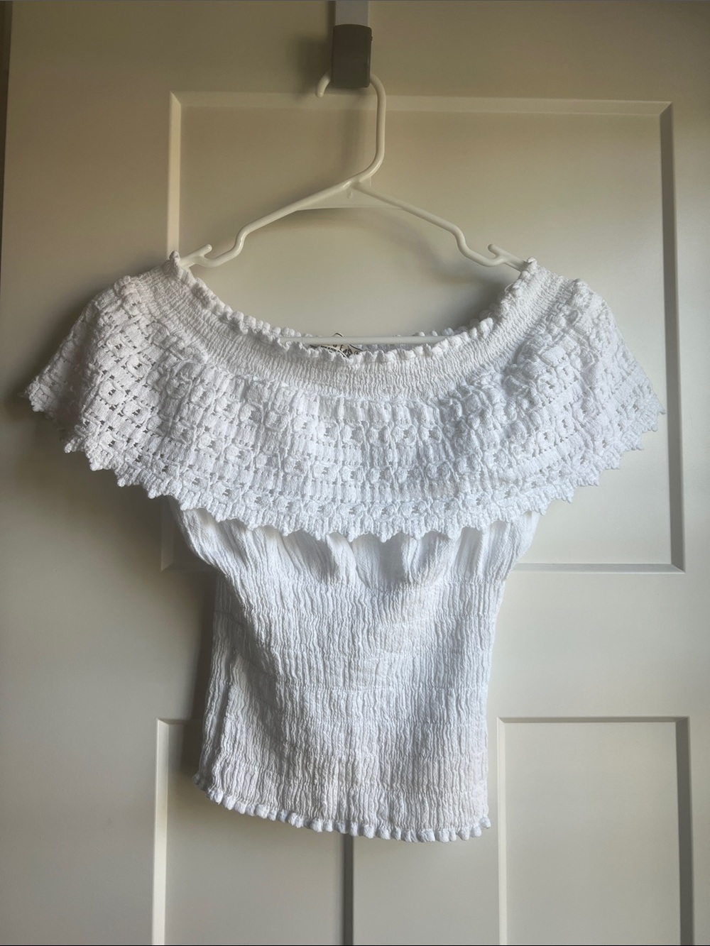 SEASPICE White Crop Top - Women's Lightweight Summer Staple